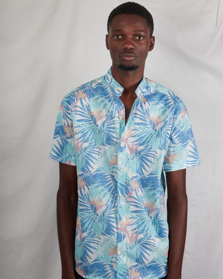 Men's Blue Hawaiian Chinese collar beach shirt - Image 2