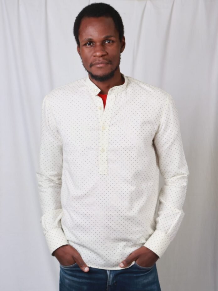 Cladshati Polka dot cream shirt - Image 2