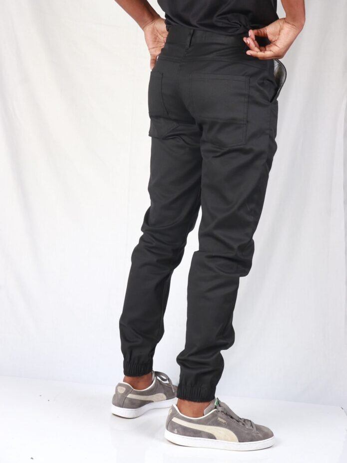 Black jogger pants - Image 4