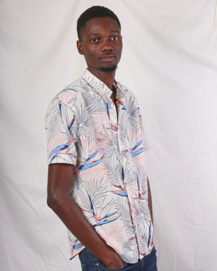 Men's Leaf Outline Print Shirt - Image 3