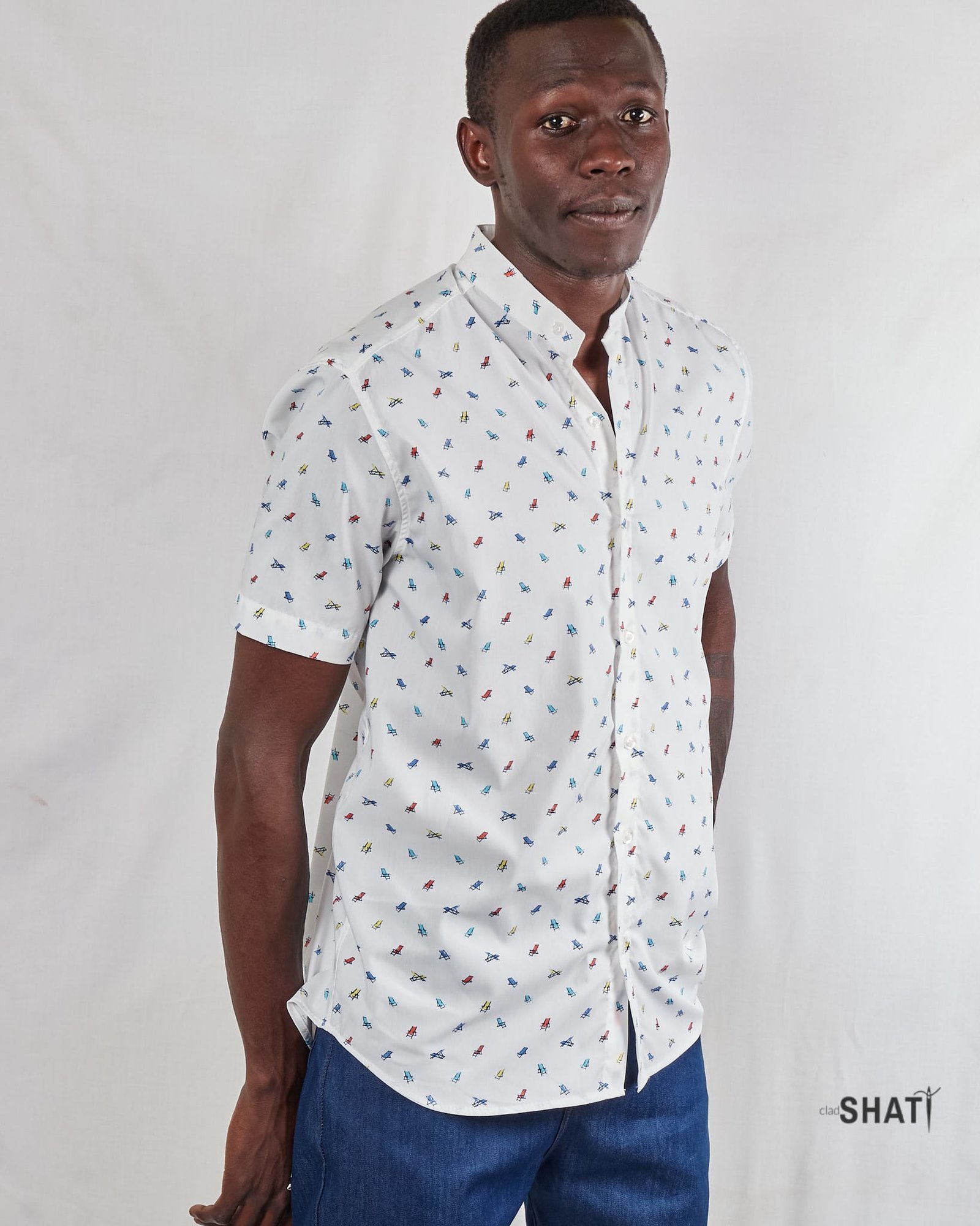 White Short Sleeve Beach Chair Print Button Down Men's Shirt - Image 2