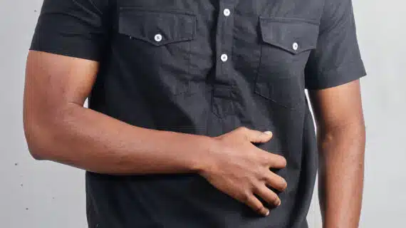 Black Linen Pop-over Band/Chinese collar Short Sleeved Men's  Two Pocket Shirt